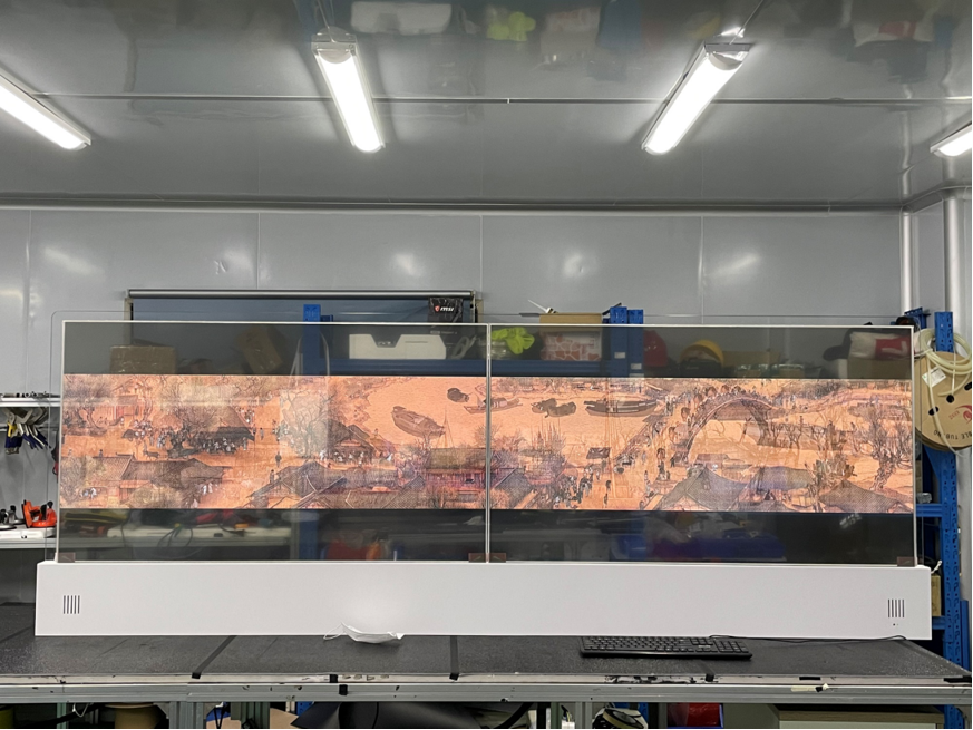 华融 OLED 透明屏应用
