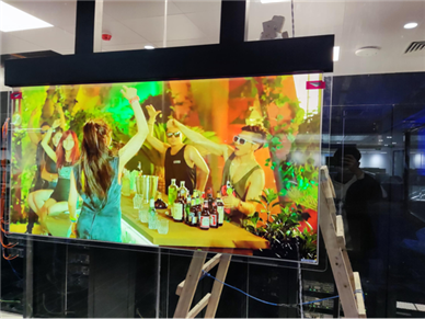 通信公司办公大厅 OLED 透明屏应用