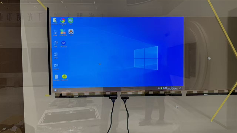 山东顺凯 | OLED透明屏1x2横拼